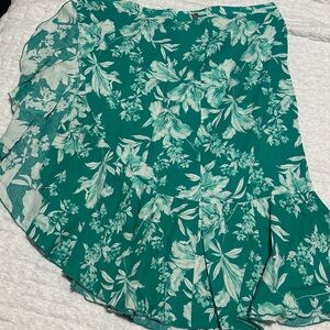 Zara Medium wrap skirt in floral print